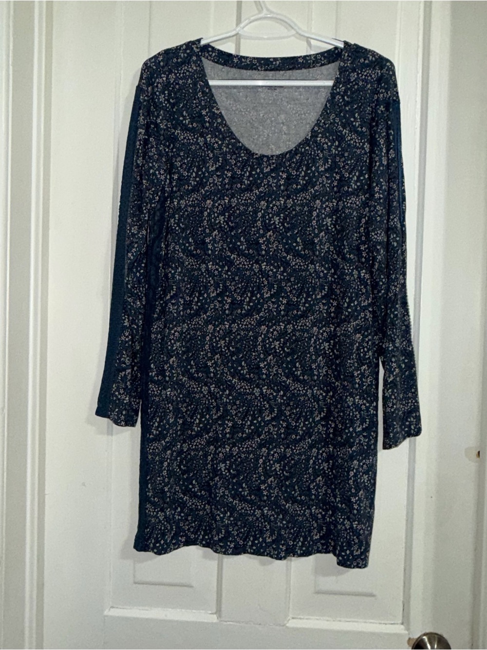 Women's size medium Victoria's Secret Navy Floral night Dress pajamas gown